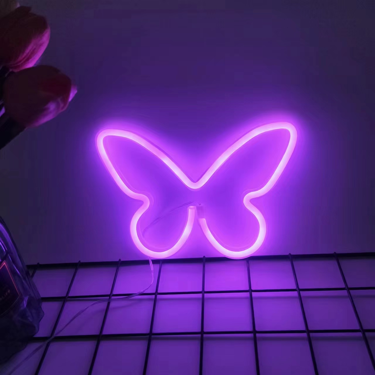 LED バタフライ ネオンライト、USB またはバッテリー駆 - Foyer Lighting Wall Decor のレビューと価格