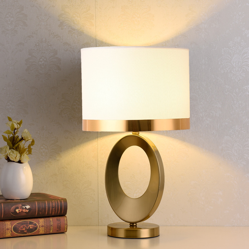 北欧風ライトラグジュアリー小型デスクランプ寝室リビングルーム - Lighting Decor For Room のレビューと価格