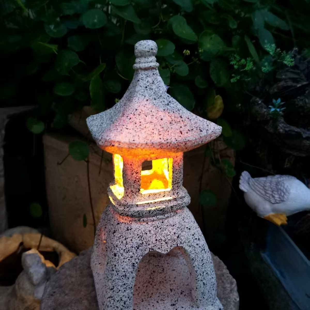 パゴダソーラーデコレーションガーデンライトオリエンタルランタ - Japanese Lighting Decor のレビューと価格